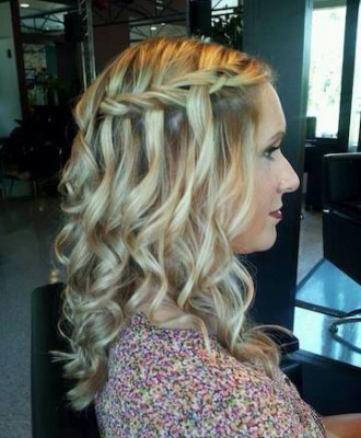 CurlyBlondeStyle